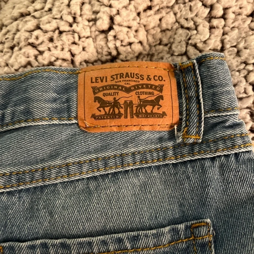 Levi's Denim Shorts with Colorful Stitching girls size 14